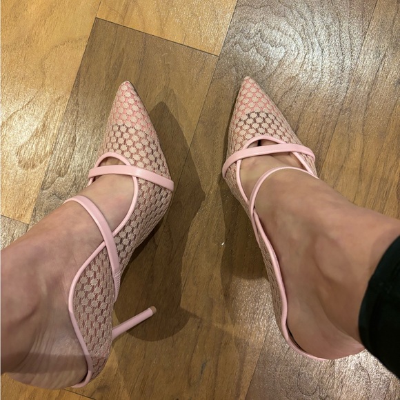 Malone Souliers Maureen 85mm Light Pink Lace Mules - Picture 4 of 5